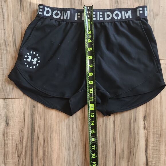 Under Armour Freedom Play Up Women's Black Athletic Shorts 100% Polyester - Picture 8 of 8